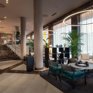 4* Otel Crowne Plaza By Ihg